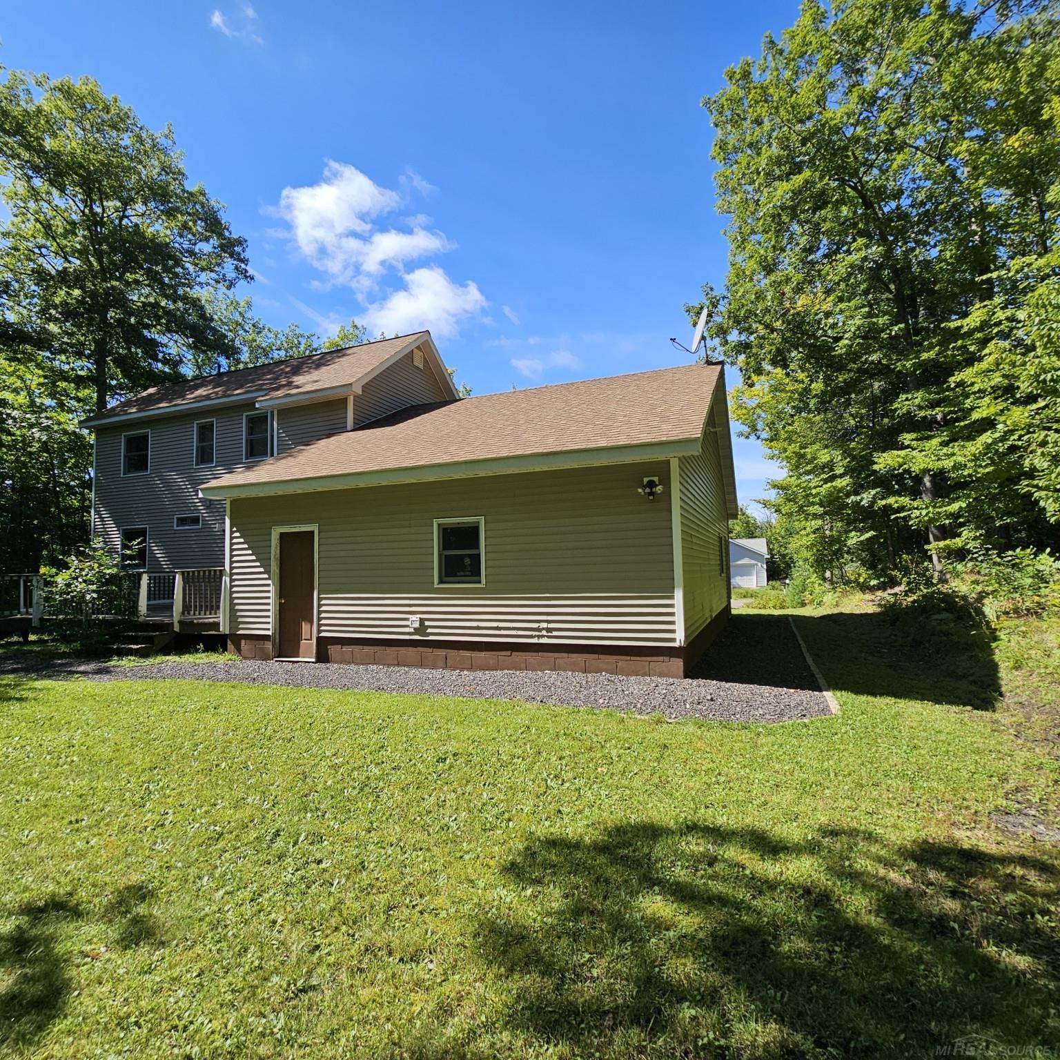 19227 Copper Ridge Houghton, MI 49931 - Photo 7 of 35 50155413-ffcab4f7-29ec-402c-a5e5-1b8264f94d17.JPG