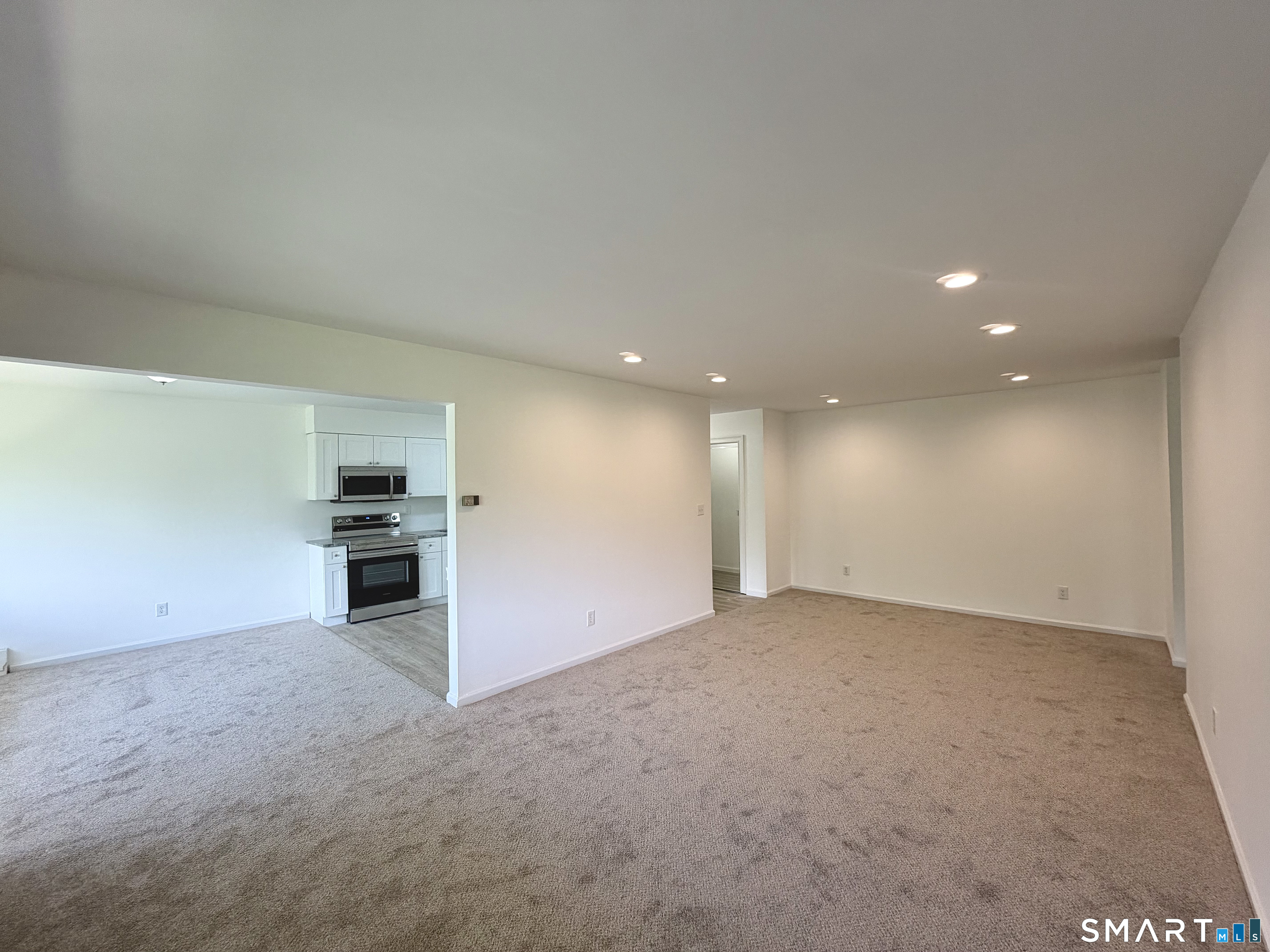 154 Cold Spring Road, Unit 86 Stamford, CT 06905 - Photo 7 of 36