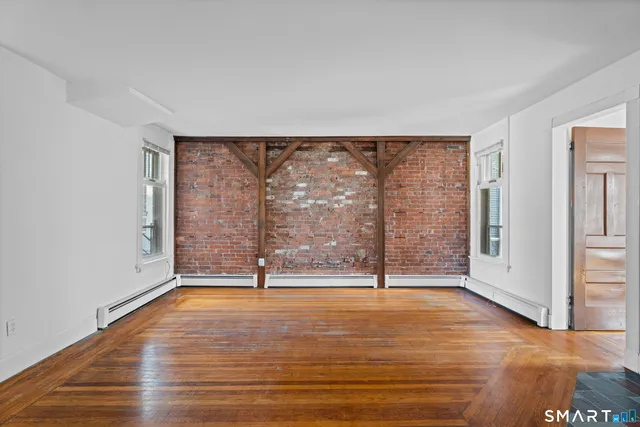 $2,100 | 251 Lawrence Street, Unit 2, New Haven, CT 06511