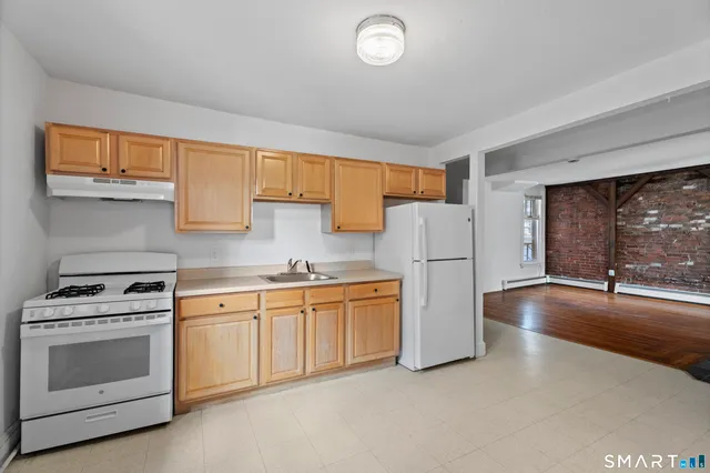 $2,100 | 251 Lawrence Street, Unit 2, New Haven, CT 06511