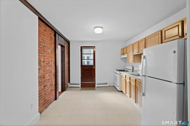 $2,100 | 251 Lawrence Street, Unit 2, New Haven, CT 06511