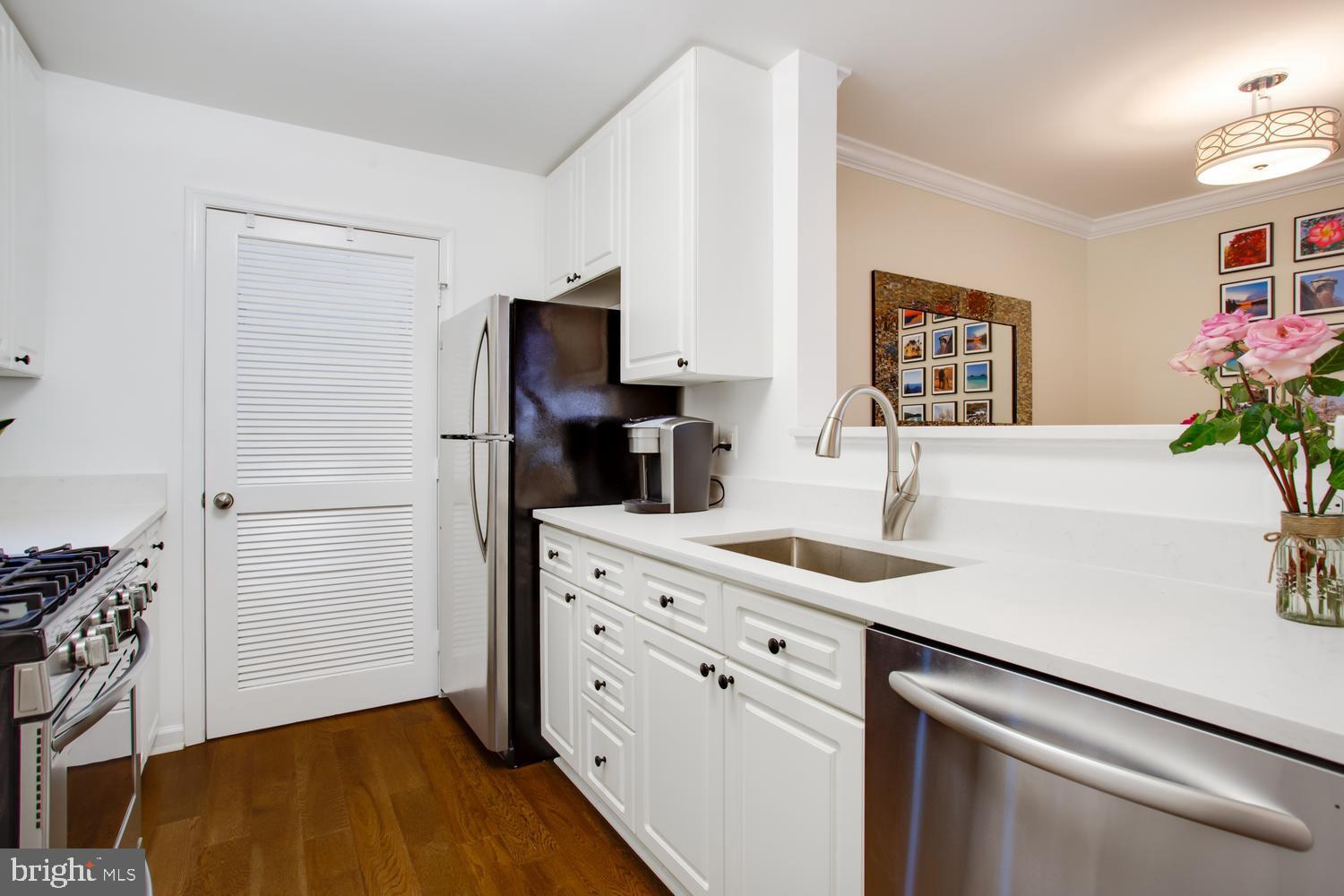 5563 Seminary Road, Unit 406 Falls Church, VA 22041 - Photo 10 of 34 Gallery Image 10