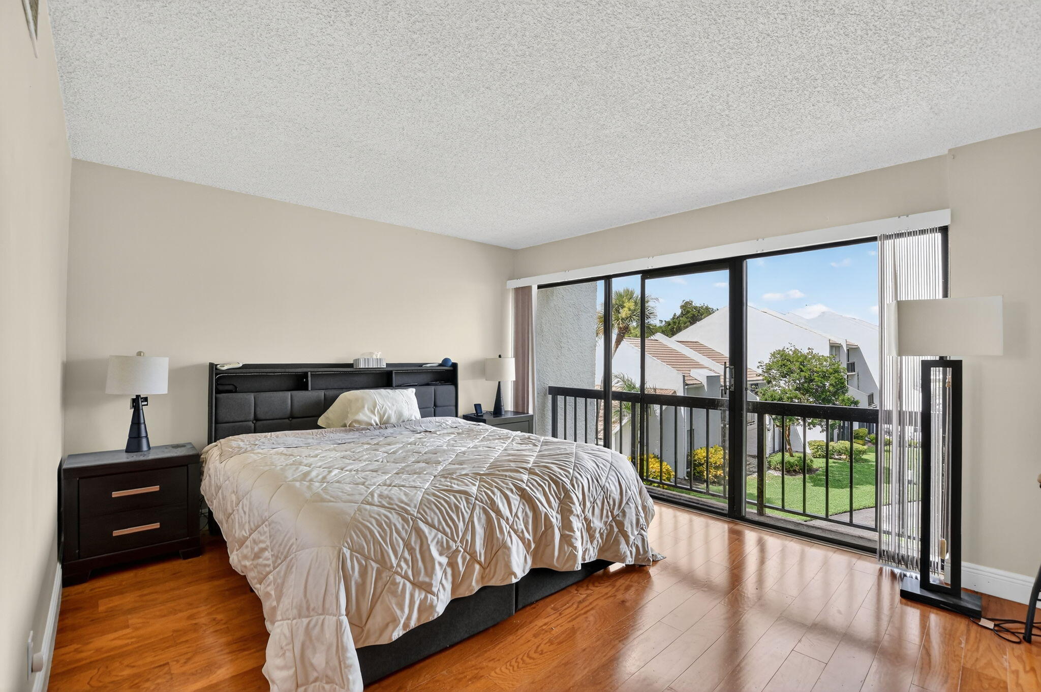 1004 Bridgewood Place Boca Raton, FL 33434 - Photo 20 of 53 22-web-or-mls-024_DSC_0944