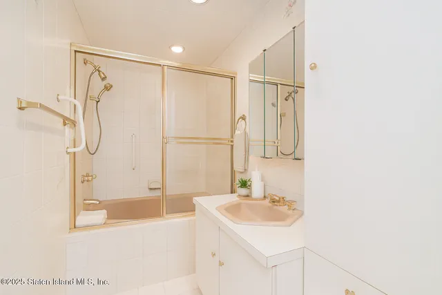 $850,000 | 79 Claradon Lane | Grasmere