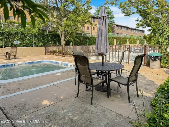 $850,000 | 79 Claradon Lane | Grasmere