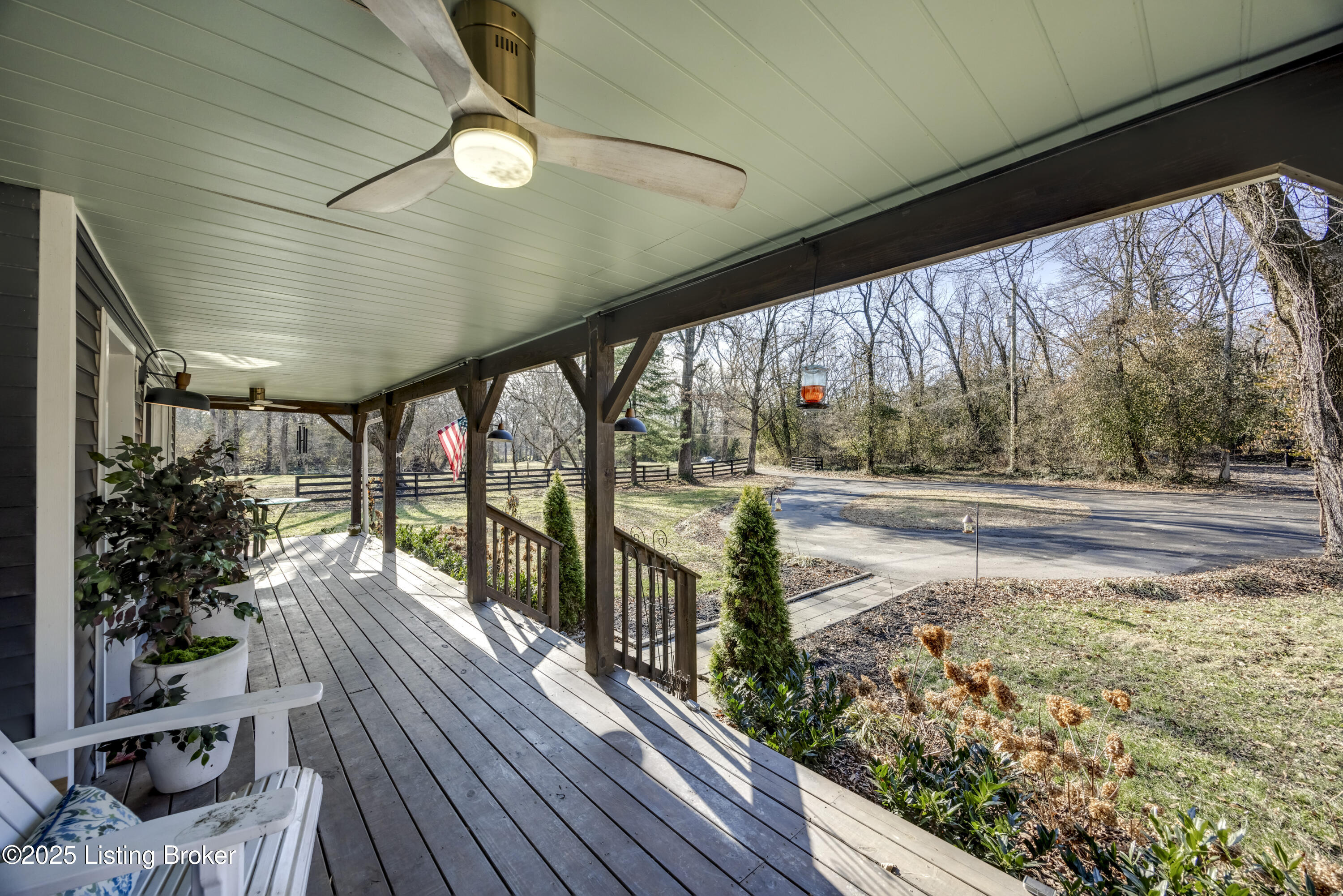 219 Wood Road Louisville, KY 40222 - Photo 40 of 60 2Y0A5470-A