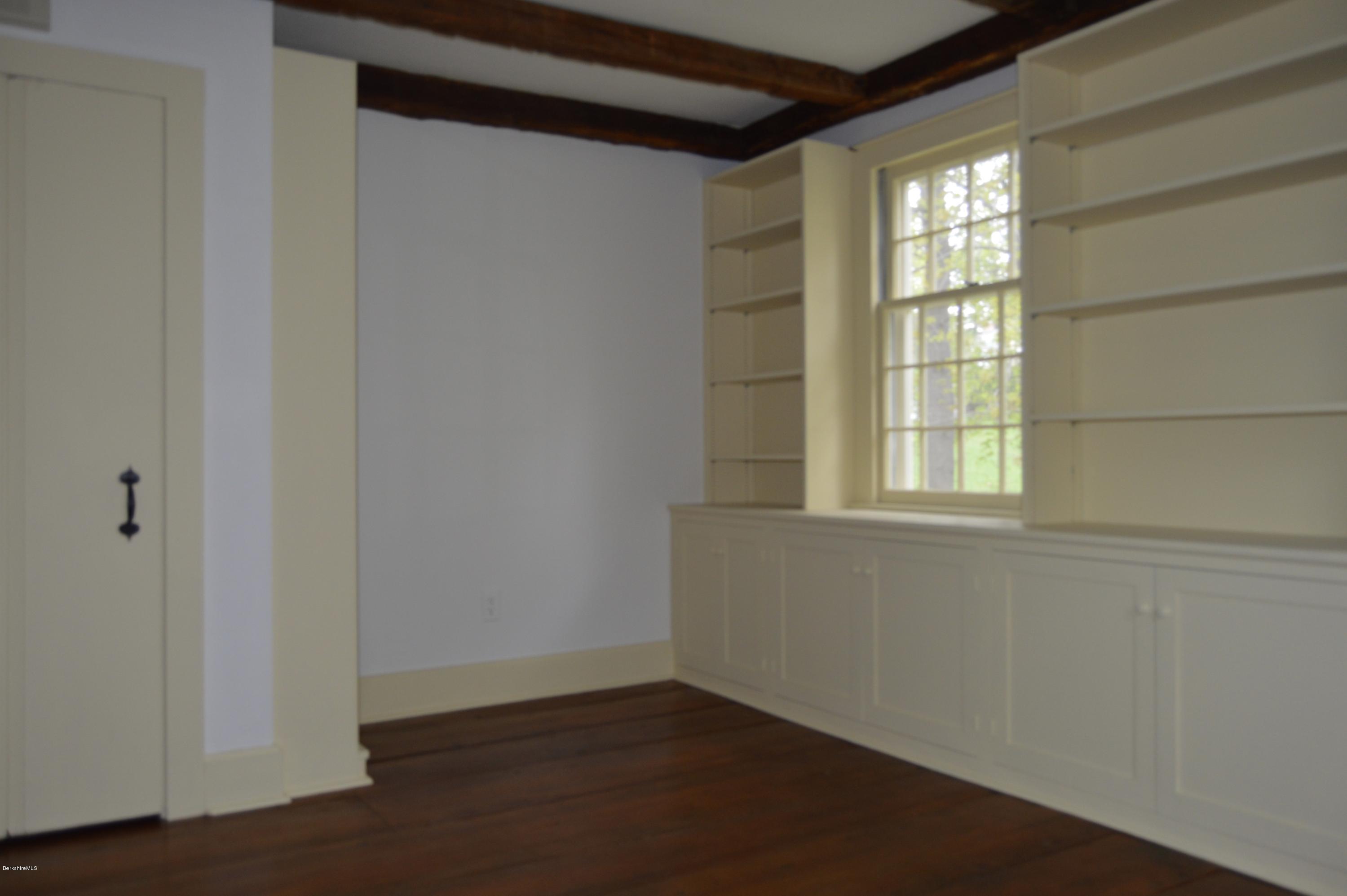 154 Ide Road Williamstown, MA 01267 - Photo 22 of 43 Library/office/den