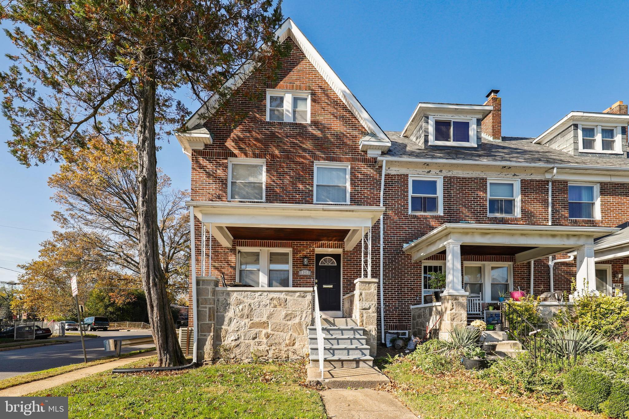 820 North Woodington Road Baltimore, MD 21229 - Photo 1 of 48