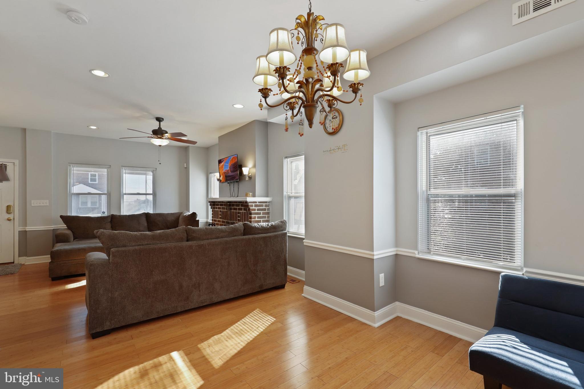 820 North Woodington Road Baltimore, MD 21229 - Photo 12 of 48