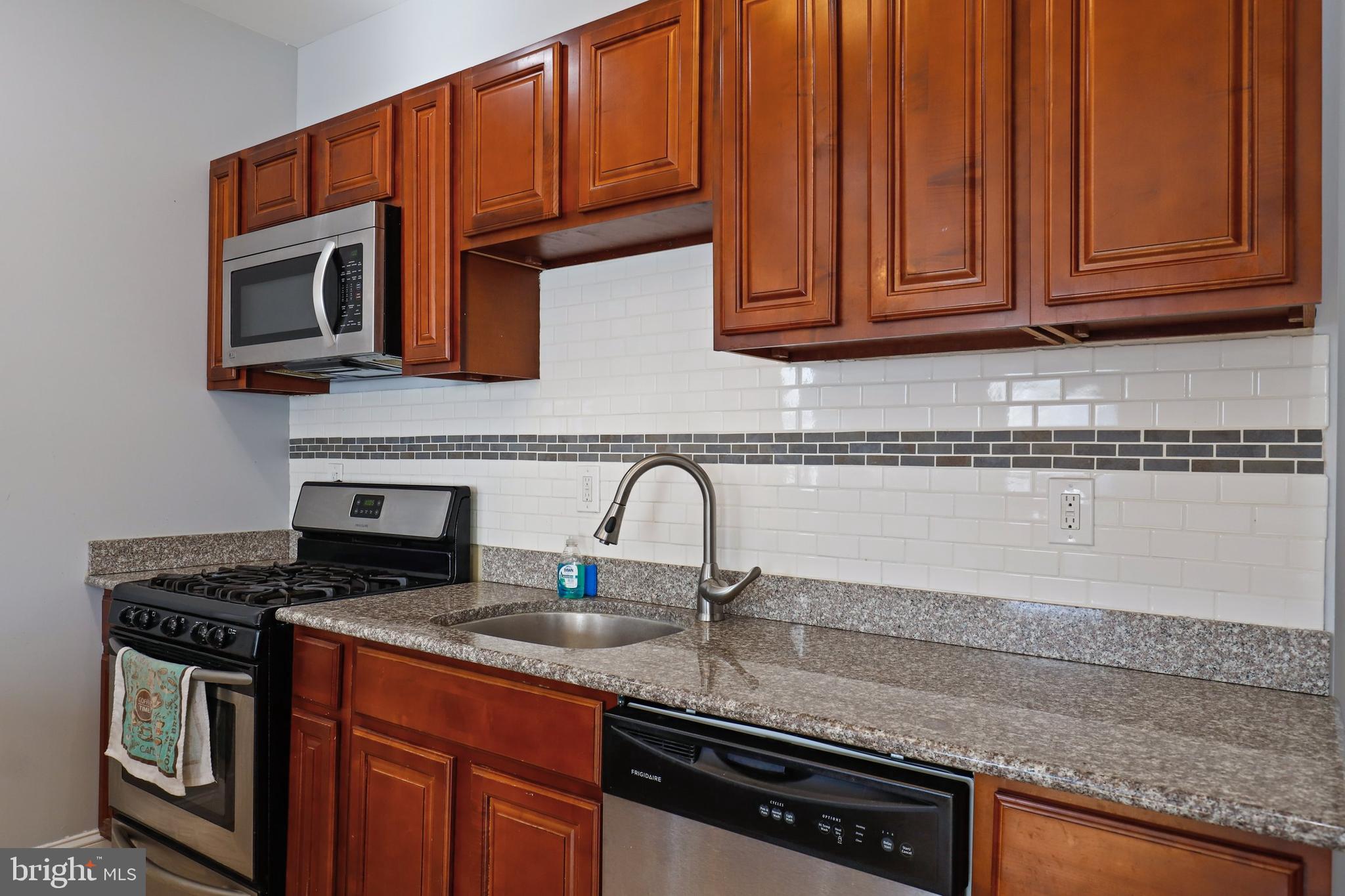 820 North Woodington Road Baltimore, MD 21229 - Photo 15 of 48