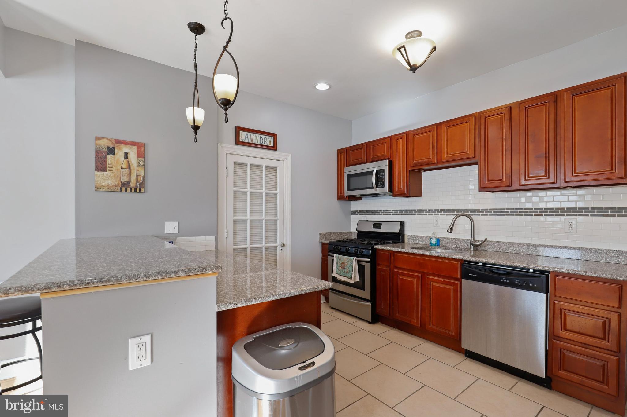 820 North Woodington Road Baltimore, MD 21229 - Photo 19 of 48