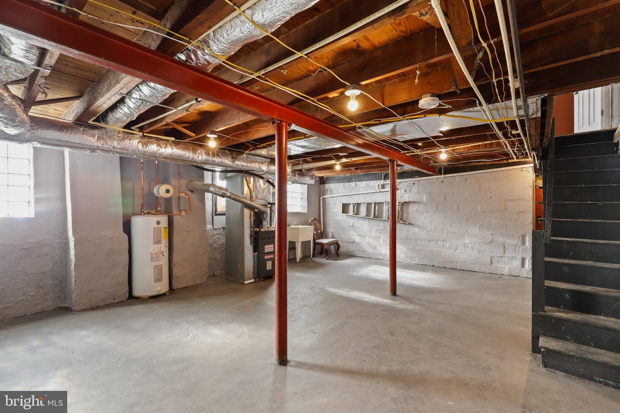 820 North Woodington Road Baltimore, MD 21229 - Photo 41 of 48