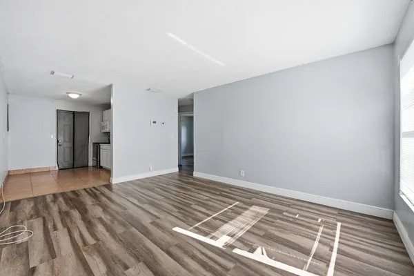 $1,830 | 2001 A E Isaacs Avenue, Unit 2007, West Palm Beach, FL 33407