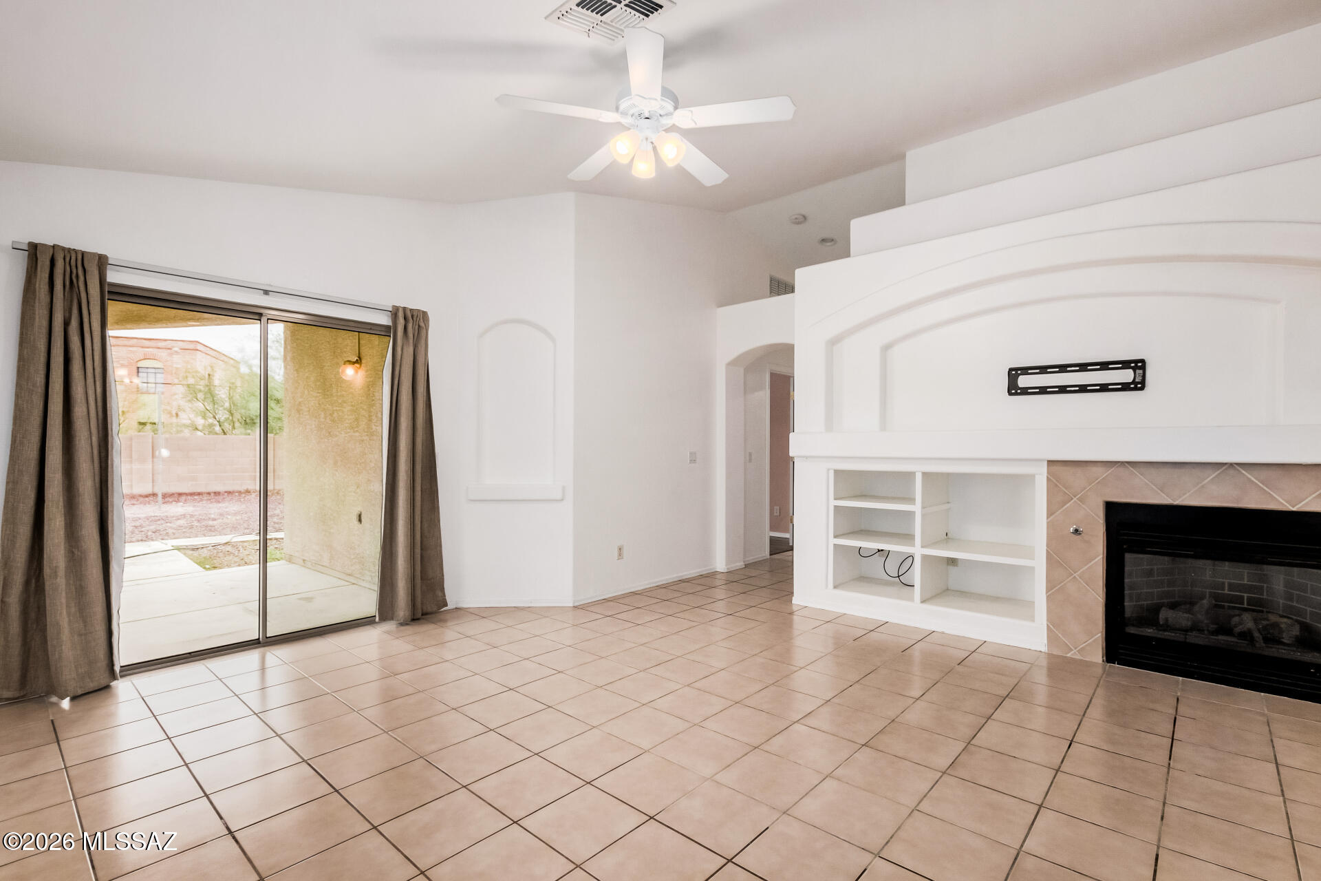 8509 East Sarnoff Ridge Loop Tucson, AZ 85710 - Photo 8 of 32