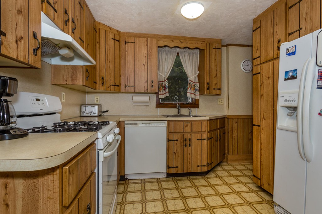 45 Sherman Street Canton, MA 02021 - Photo 6 of 15