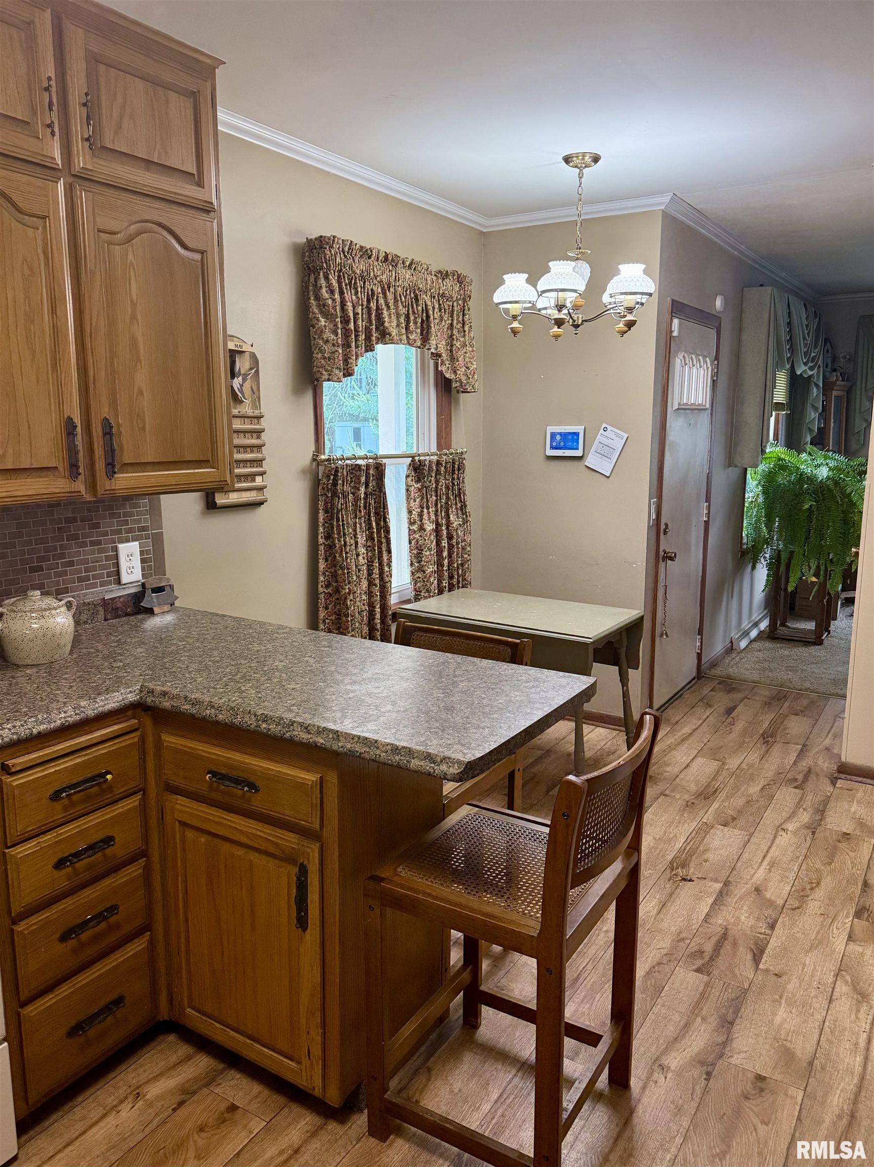 2816 Forest Road Davenport, IA 52803 - Photo 8 of 34 Gallery Image 8