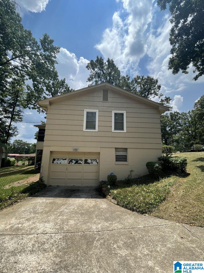 744 Glen Ridge Drive Fairfield, AL 35064 - Photo 2 of 18