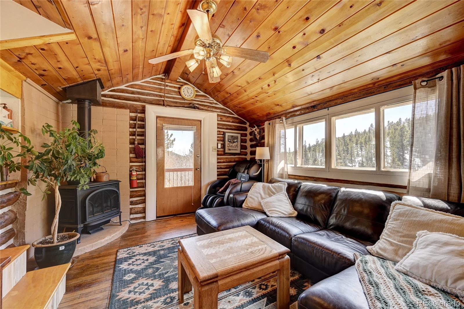 258 P61 Road Bailey, CO 80421 - Photo 14 of 40 Gallery Image 14