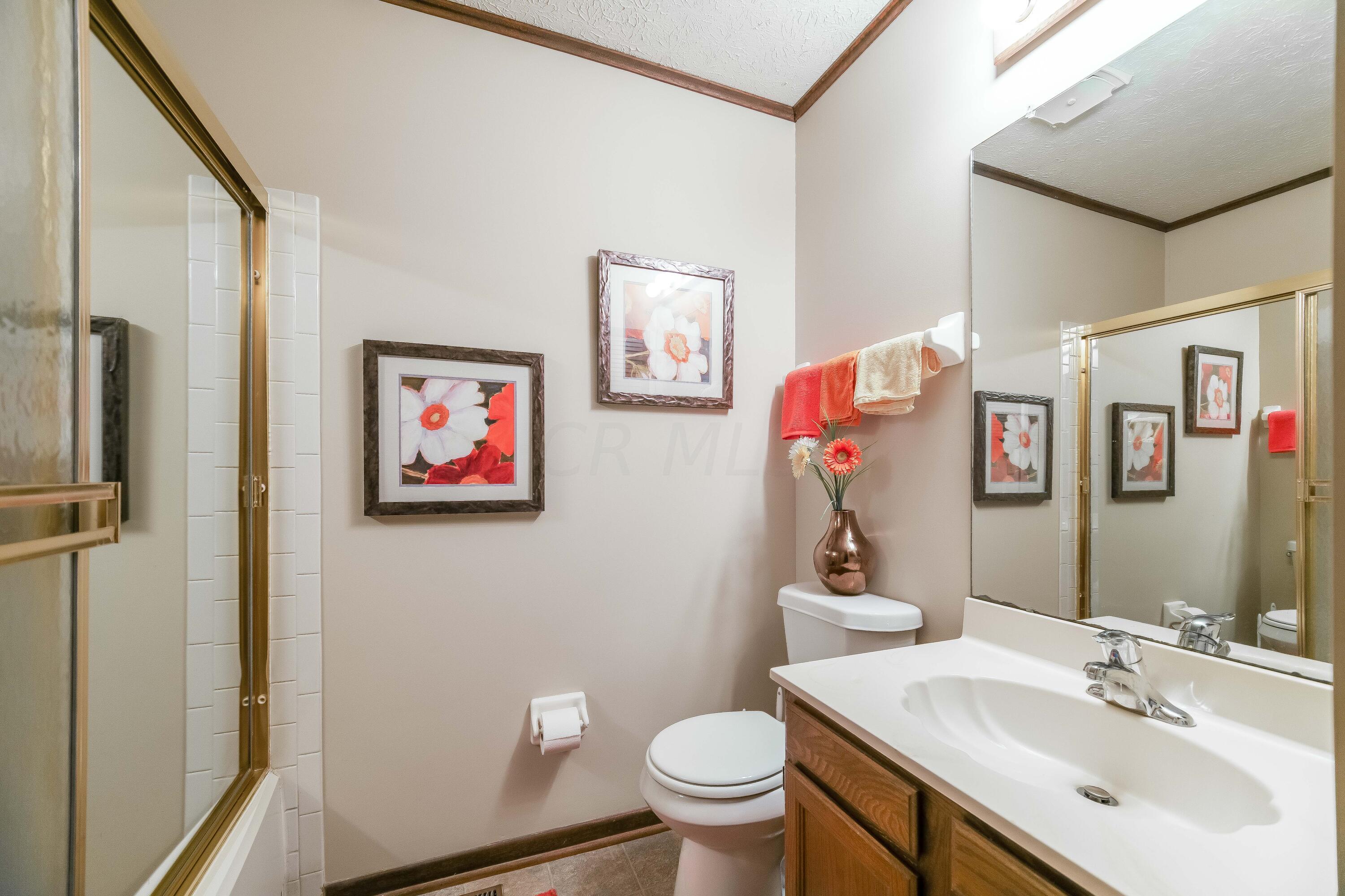 3168 Waldens Ravine Columbus, OH 43221 - Photo 23 of 50 3168 Walden’s Ravine-47