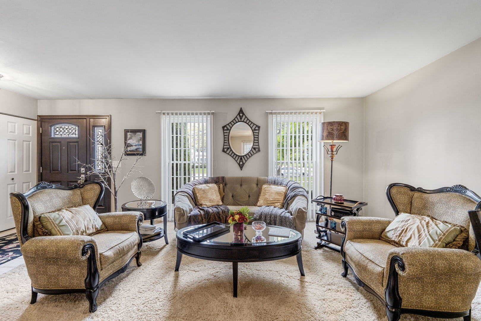1085 John Drive Hoffman Estates, IL 60169 - Photo 5 of 41 a living room with furniture and a large window