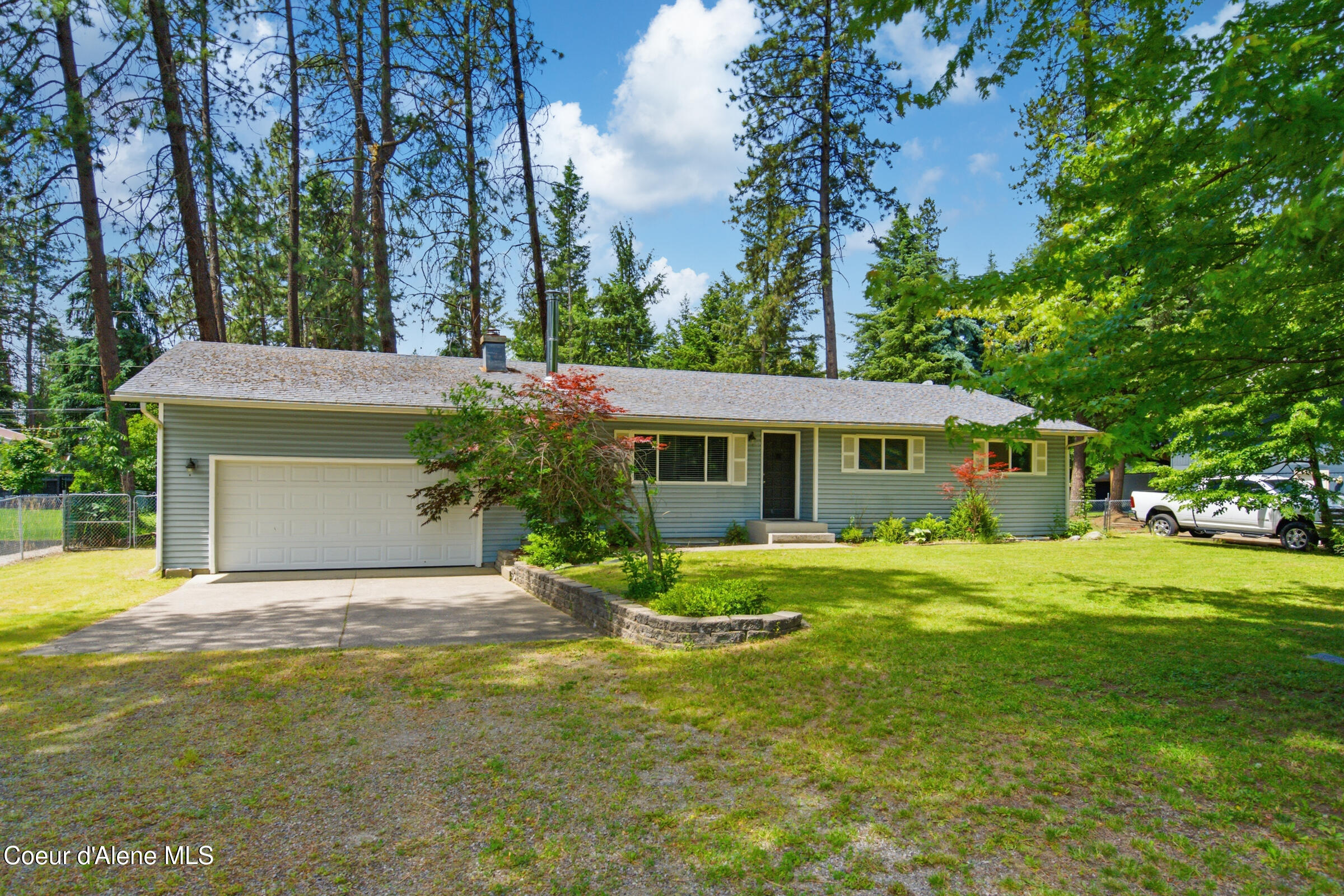 11865 North Forest Road Hayden, ID 83835 - Photo 2 of 27 002