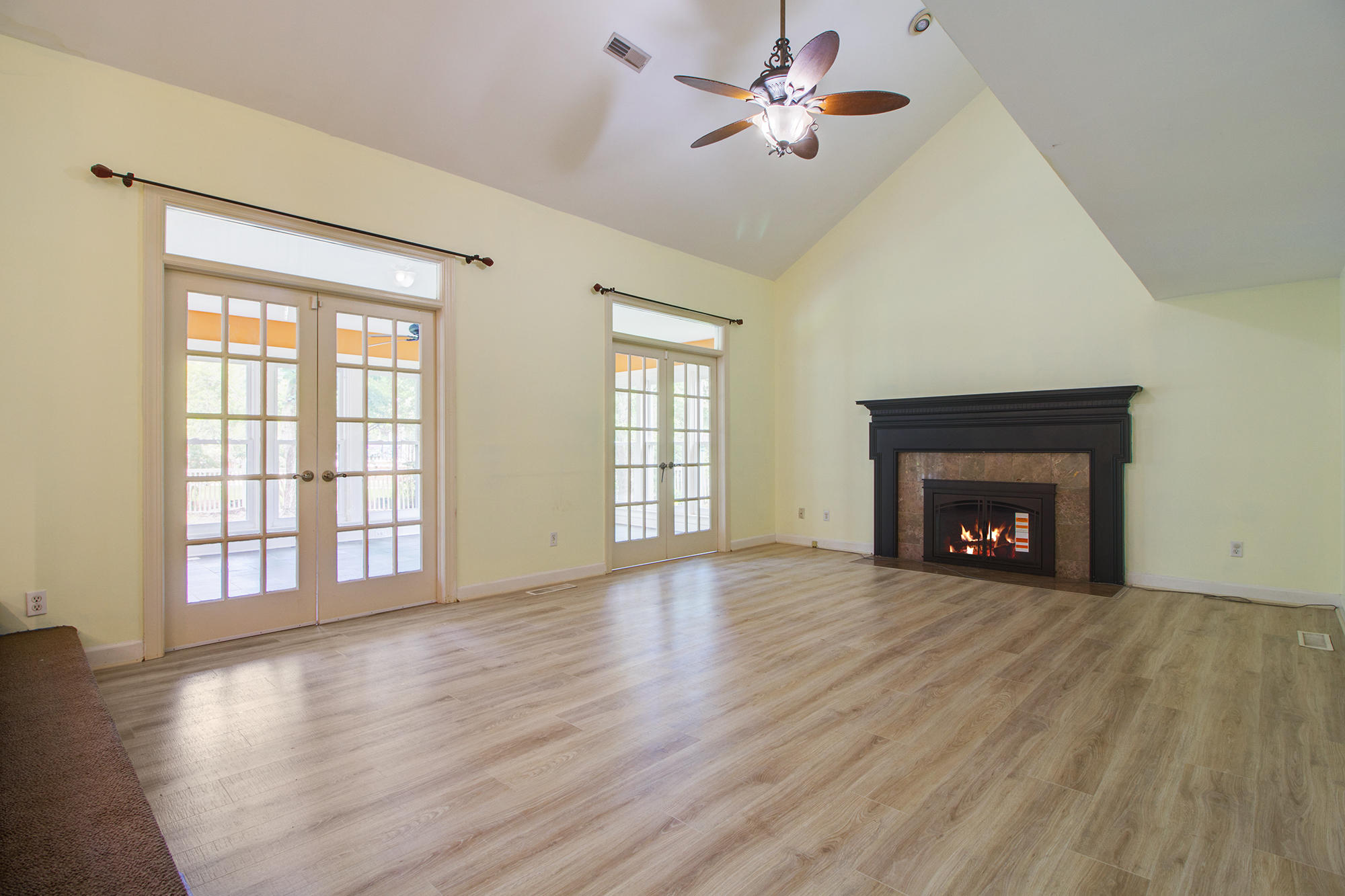 3 Ripplemoor Lane Charleston, SC 29414 - Photo 14 of 37 Family room