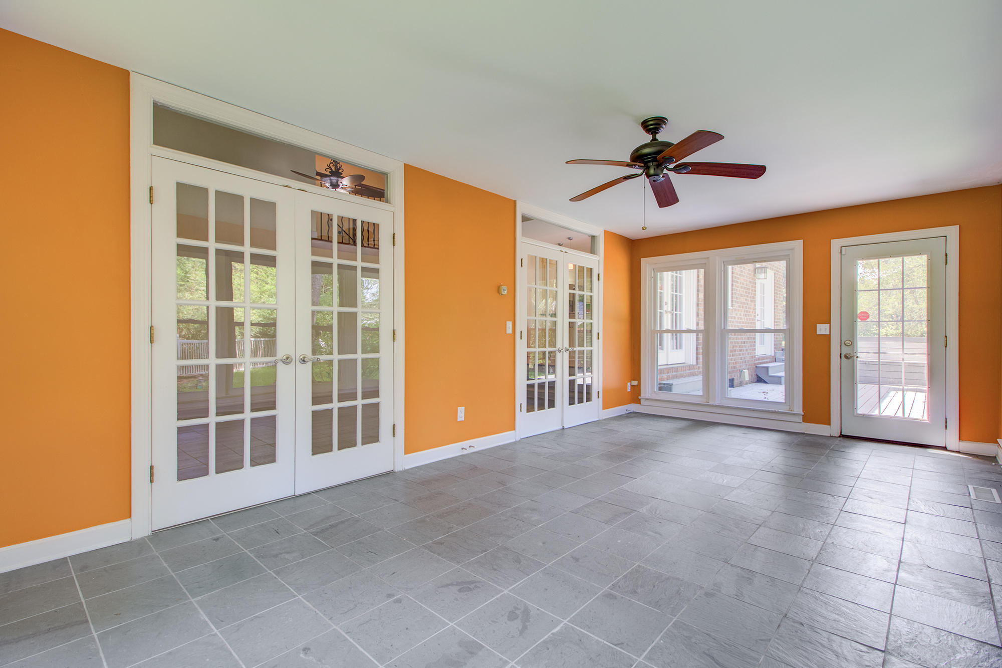 3 Ripplemoor Lane Charleston, SC 29414 - Photo 16 of 37 Sun room