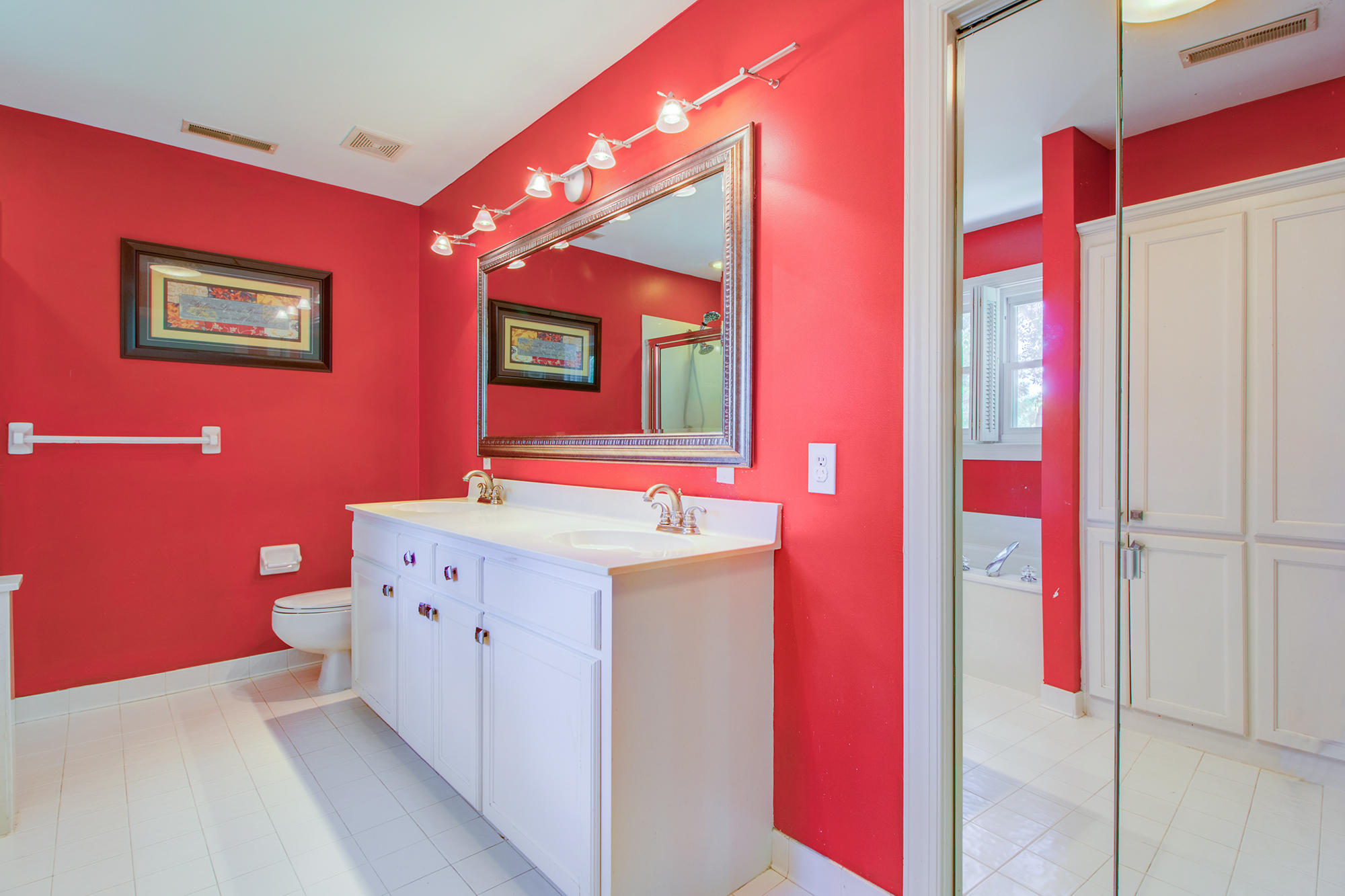3 Ripplemoor Lane Charleston, SC 29414 - Photo 28 of 37 Master bath