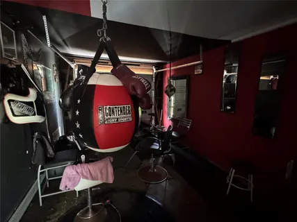 a view of an chairs room with work space
