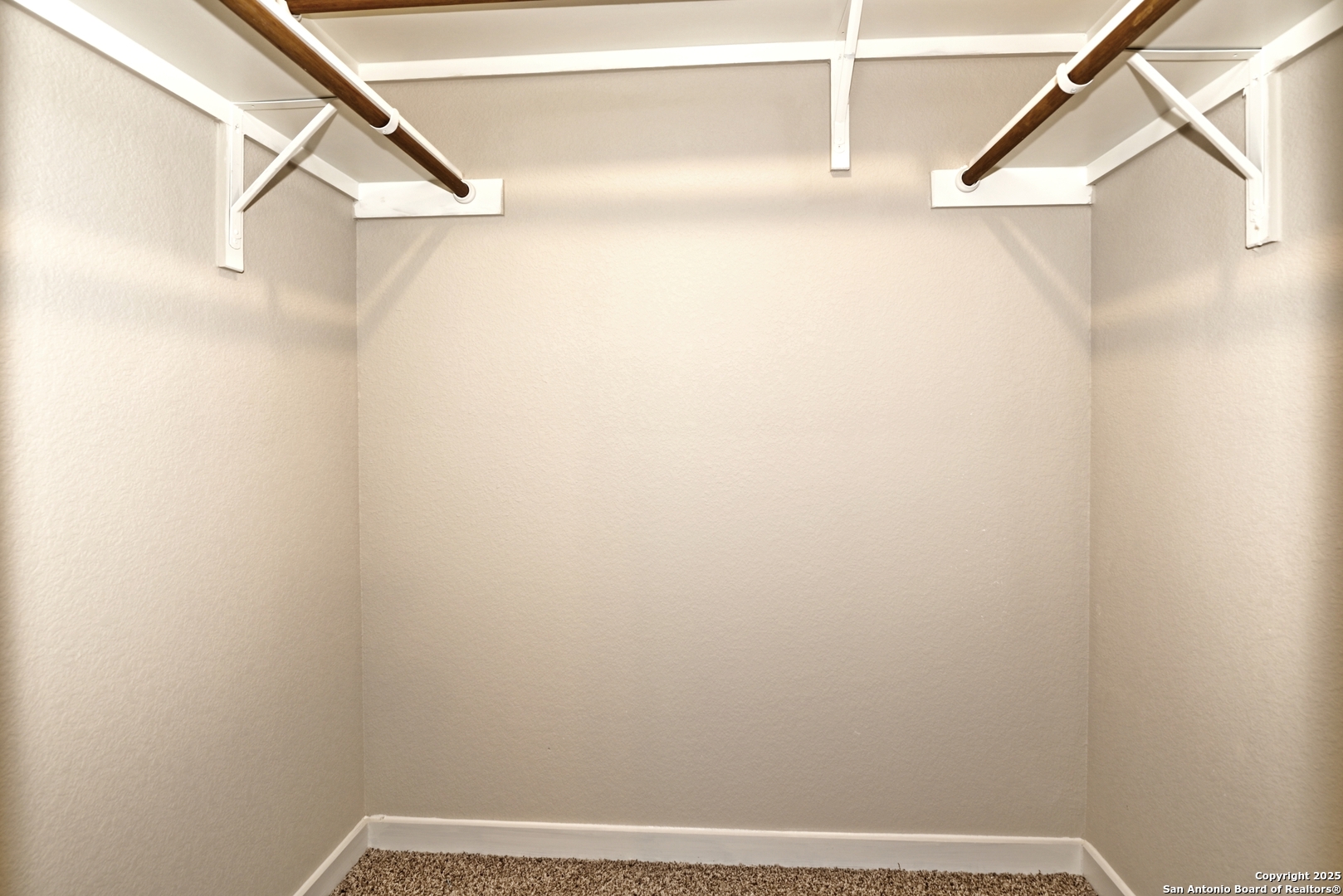 11318 Clearmine, Unit 101 San Antonio, TX 78224 - Photo 27 of 39 a view of a small room