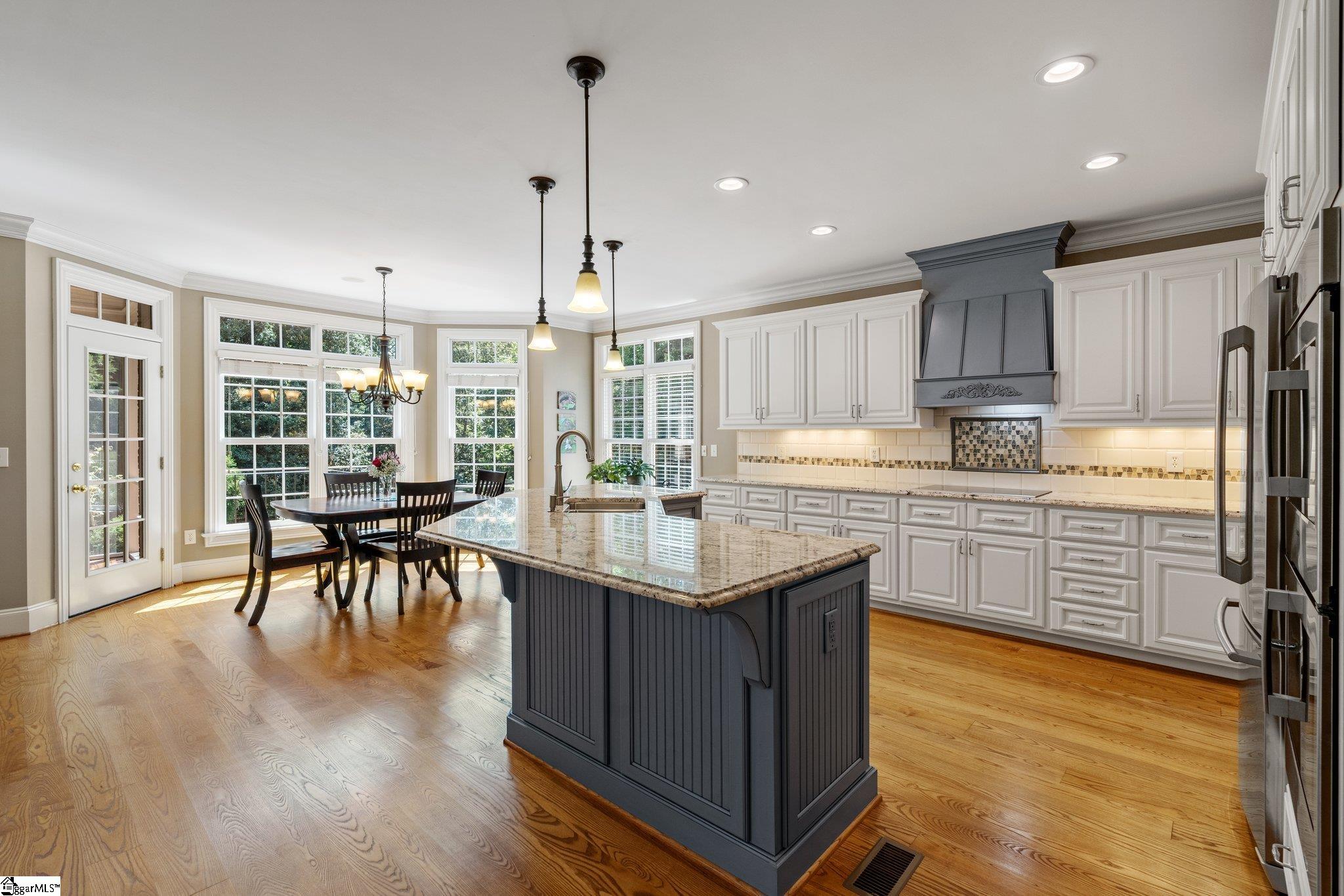 63 Chestnut Ridge Road Greenville, SC 29609 - Photo 10 of 36