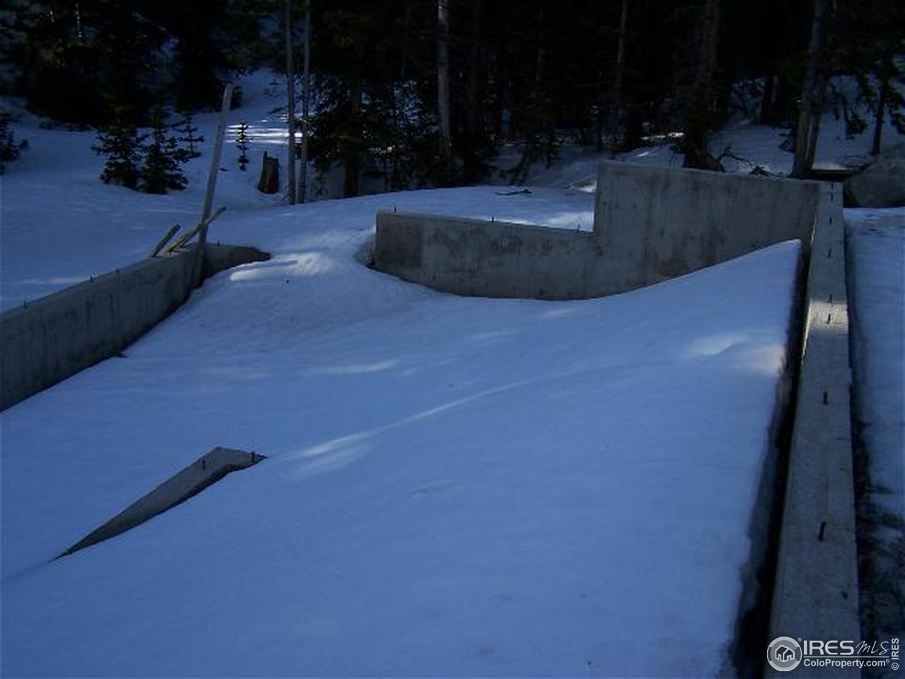 396 Lake Road Idaho Springs, CO 80452 - Photo 4 of 5 Gallery Image 4