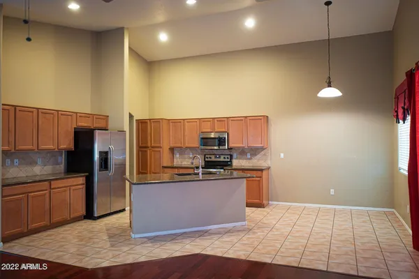 $2,400 | 3124 East Sparrow Place, Chandler, AZ 85286