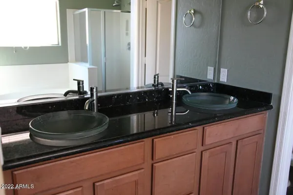 $2,400 | 3124 East Sparrow Place, Chandler, AZ 85286