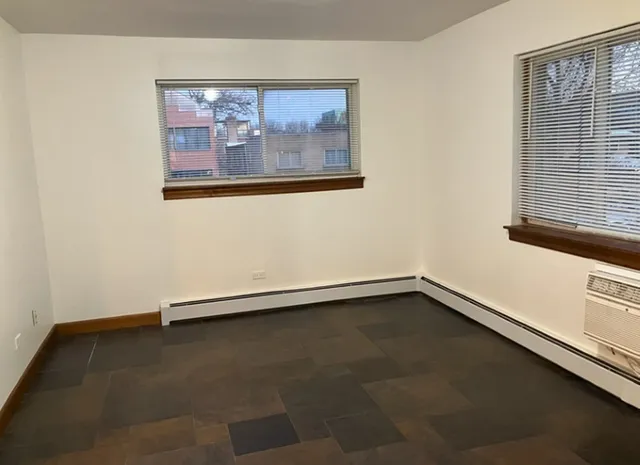 $1,700 | 327 Wisconsin Avenue, Unit 5A, Oak Park, IL 60302