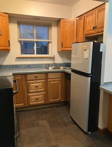 $1,700 | 327 Wisconsin Avenue, Unit 5A, Oak Park, IL 60302