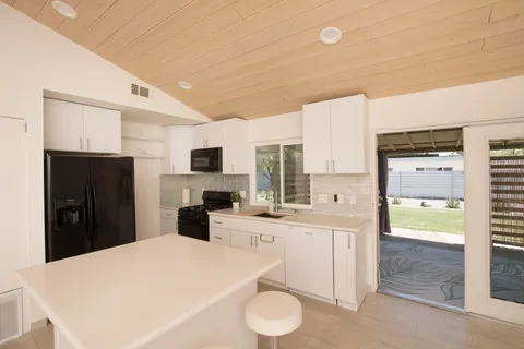 $539,000 | 2715 East San Angelo Road, Palm Springs, CA 92262