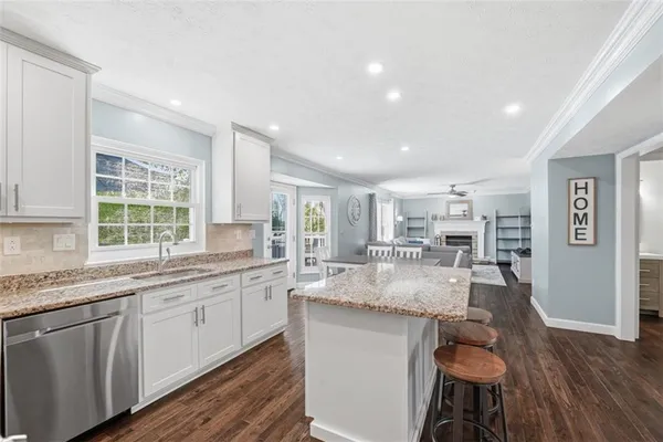 $619,900 | 420 Timberlake Drive, Venetia, PA 15367