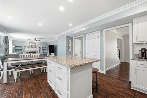 $619,900 | 420 Timberlake Drive, Venetia, PA 15367