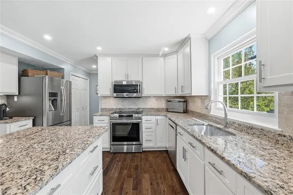 $619,900 | 420 Timberlake Drive, Venetia, PA 15367