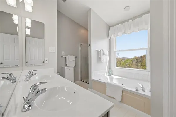 $619,900 | 420 Timberlake Drive, Venetia, PA 15367
