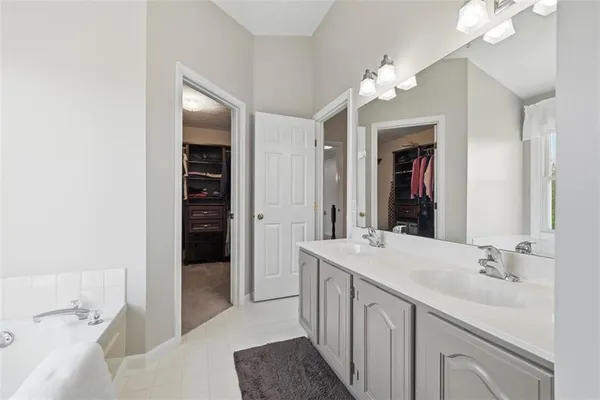 $619,900 | 420 Timberlake Drive, Venetia, PA 15367