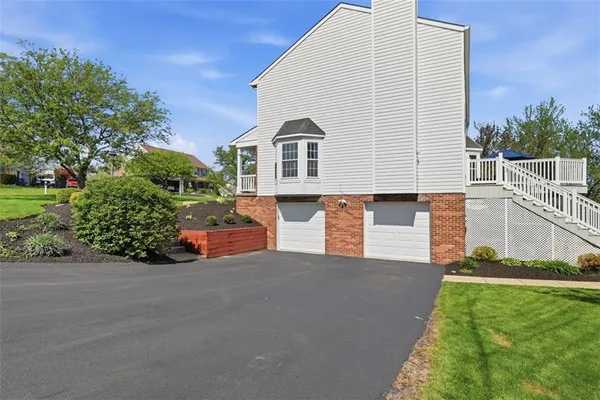 $619,900 | 420 Timberlake Drive, Venetia, PA 15367