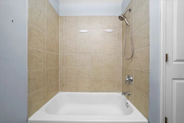 $292,400 | 706 North Main Street, Mount Prospect, IL 60056