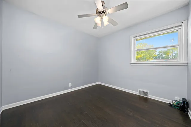 $292,400 | 706 North Main Street, Mount Prospect, IL 60056