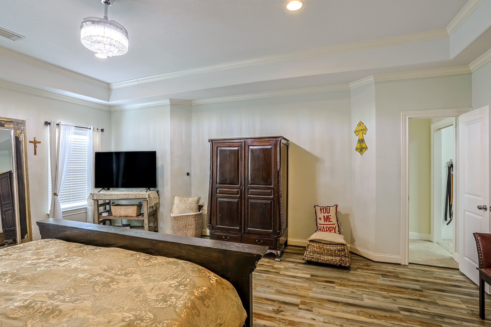 30119 West Geneva Drive Spring, TX 77386 - Photo 23 of 49 Spacious and serene owner’s suite with abundant natural light and room for a cozy sitting area or media setu