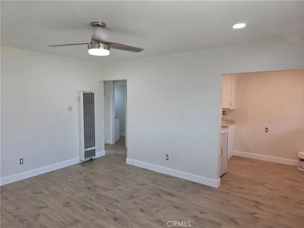 $1,895 | 3400 East 67th Street, Unit 3, Long Beach, CA 90805