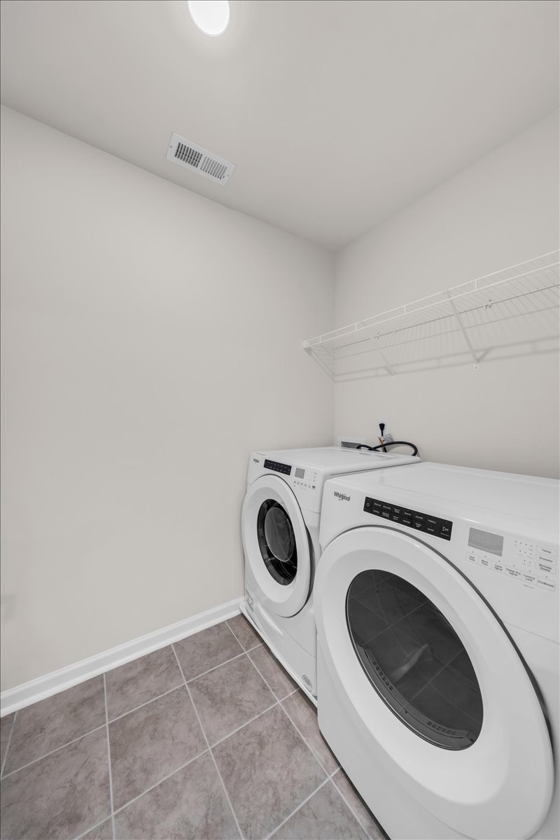 1846 Radnor Road Lebanon, TN 37087 - Photo 32 of 59 a utility room with dryer and washer