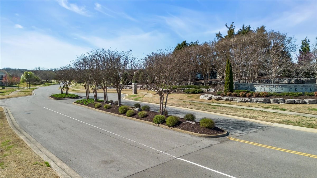 1846 Radnor Road Lebanon, TN 37087 - Photo 59 of 59 a view of a water fountain and a yard