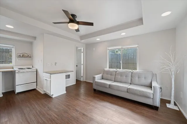 $399,800 | 409 Smile Place, Redding, CA 96001